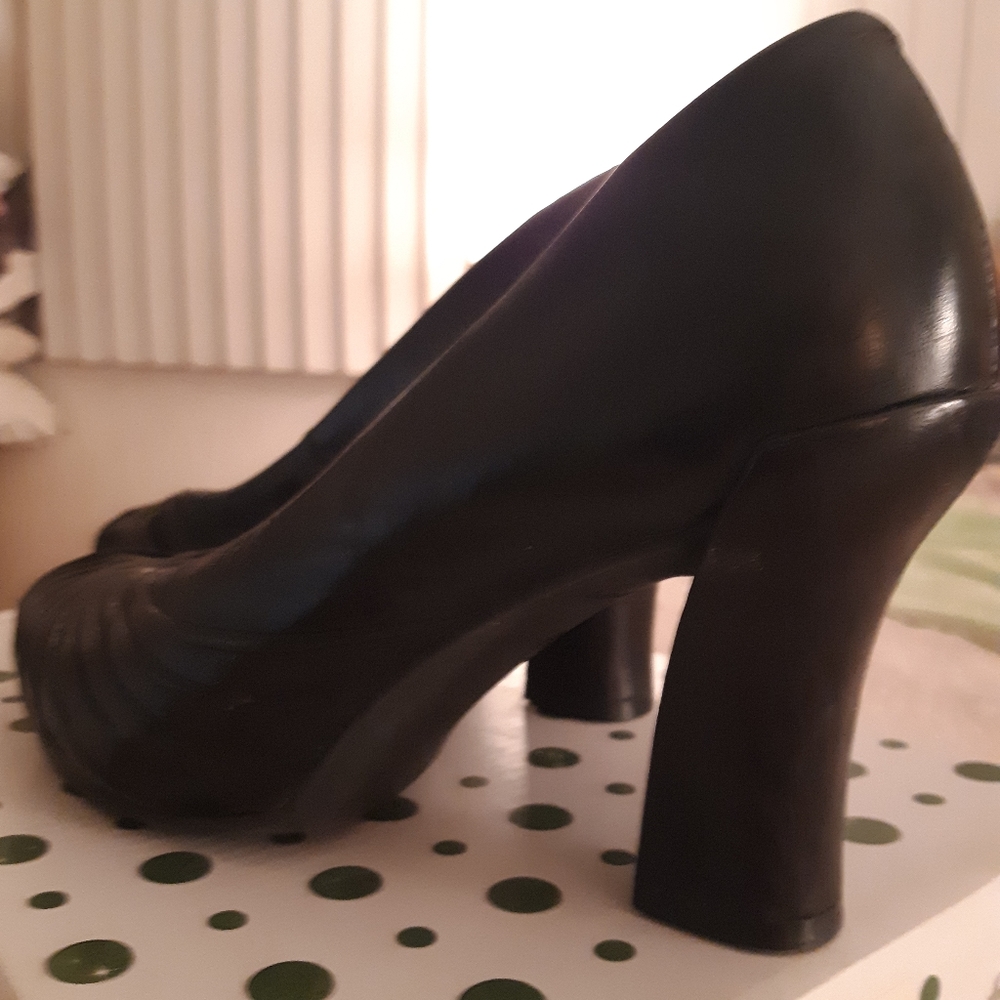 Earthies shoes